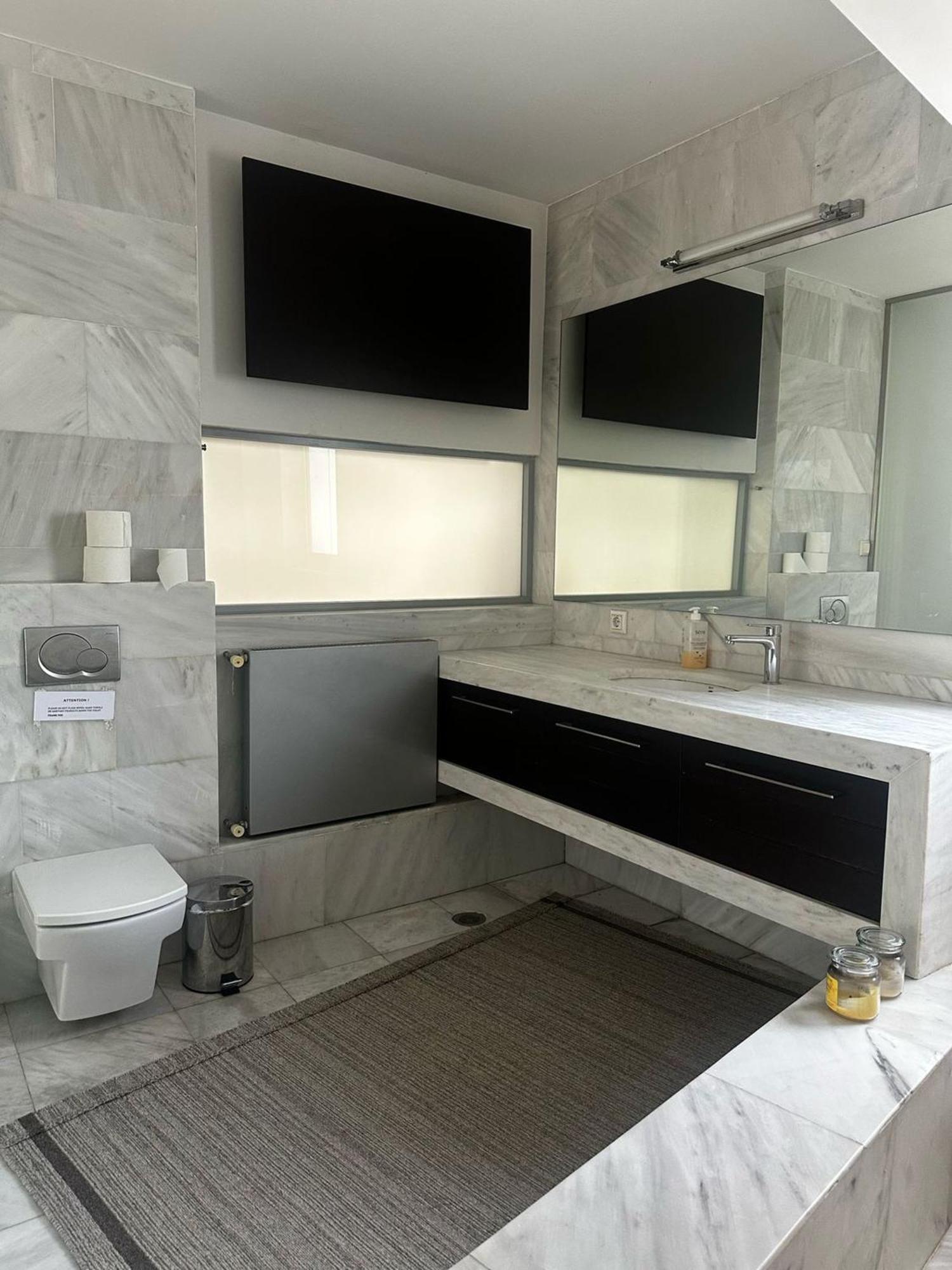 Spacious Stylish Flat At Acropolis Area! Афины Экстерьер фото